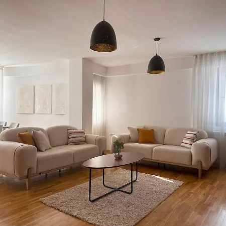 Apartment La Penthouse By Sienna